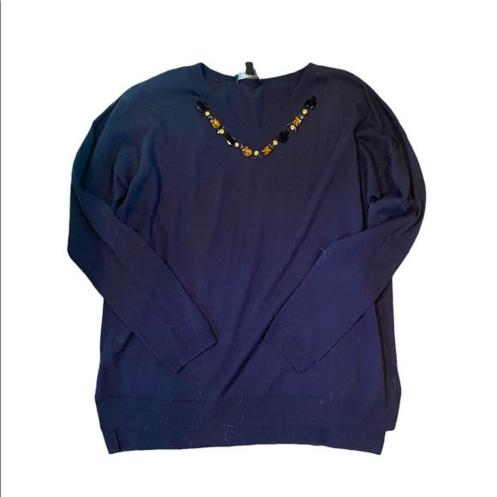 Ann Taylor 100% extra fine Italian merino wool v neck Crystal embellish sweater